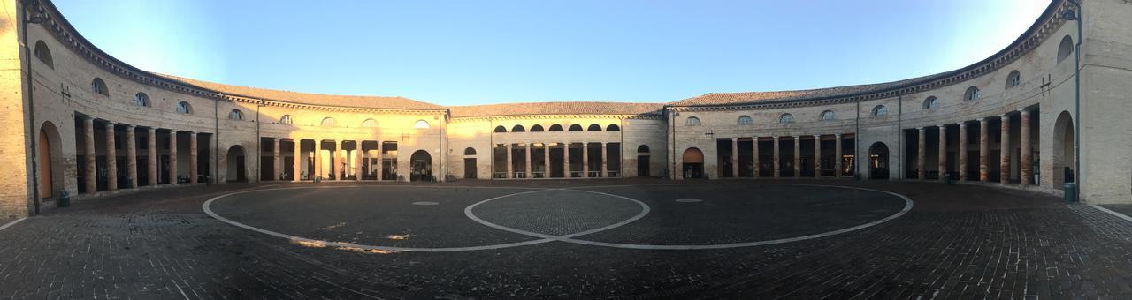 Al Foro Annonario Acomodação com café da manhã Senigália Exterior foto