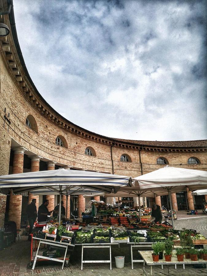 Al Foro Annonario Acomodação com café da manhã Senigália Exterior foto